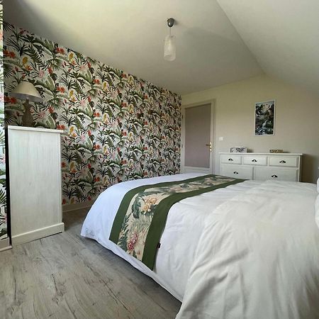 Des Roux Et Des Pious Suite De 35 A 60 M2 Et 3 Chambres Pour Groupe De 2 A 6 Personnes Civray-de-Touraine Eksteriør bilde