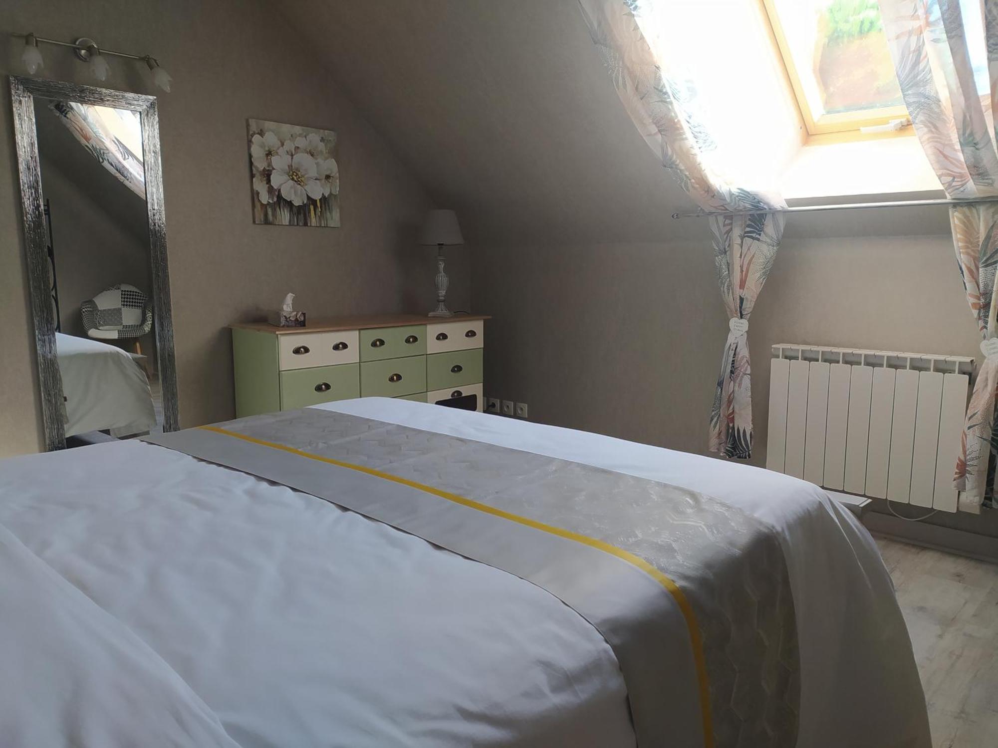 Des Roux Et Des Pious Suite De 35 A 60 M2 Et 3 Chambres Pour Groupe De 2 A 6 Personnes Civray-de-Touraine Eksteriør bilde