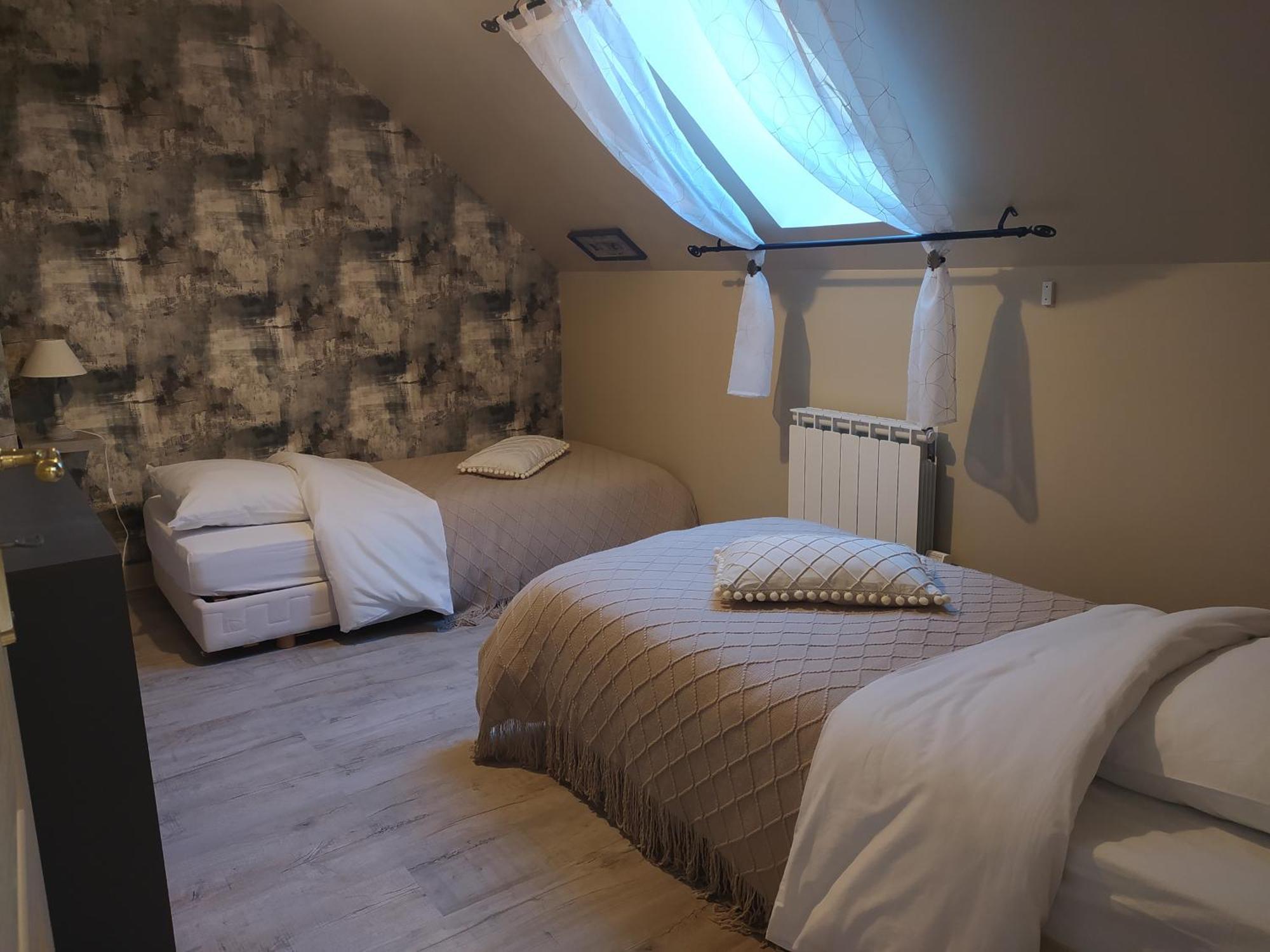 Des Roux Et Des Pious Suite De 35 A 60 M2 Et 3 Chambres Pour Groupe De 2 A 6 Personnes Civray-de-Touraine Eksteriør bilde